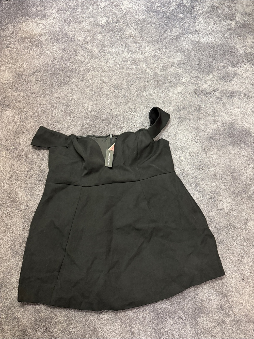 PrettyLittleThing Black One-Shoulder Mini Dress